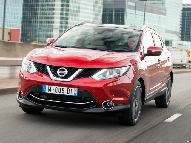 Красивый автомобиль Nissan Quashqai 2014