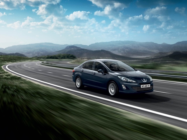 Надежная машина Peugeot 6008 2014 