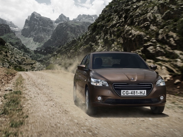 Пежо 301 на горной дороге