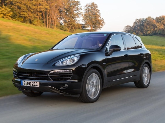 Porsche Cayenne в дороге