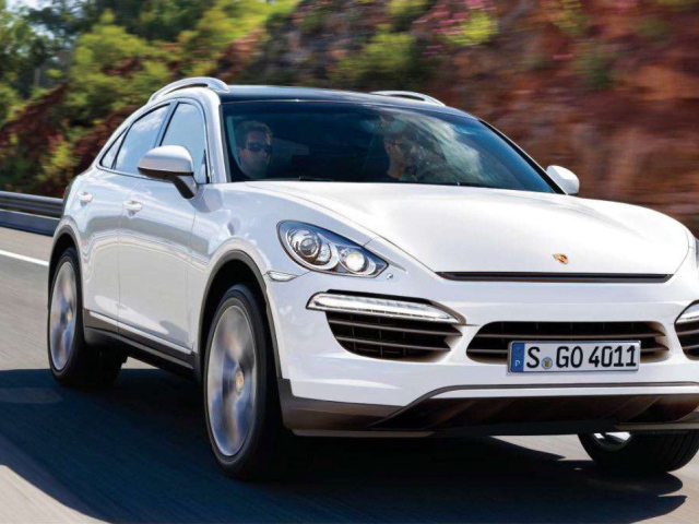 Белый Porsche Macan