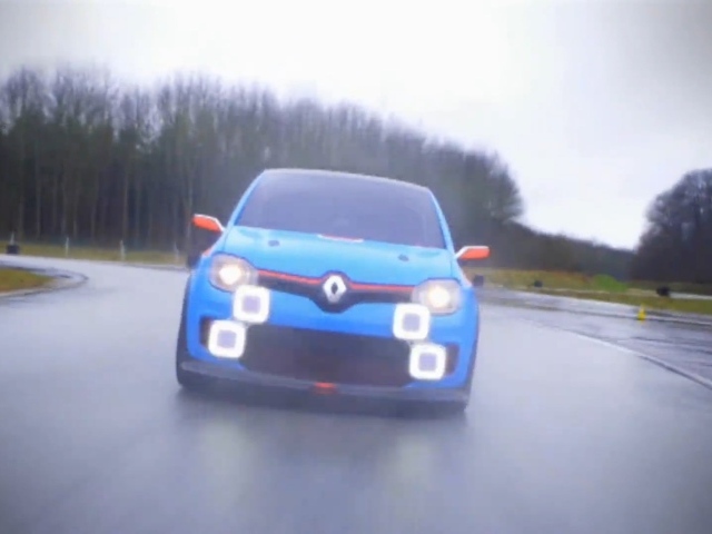 Надежный автомобиль Renault Next Two 2014