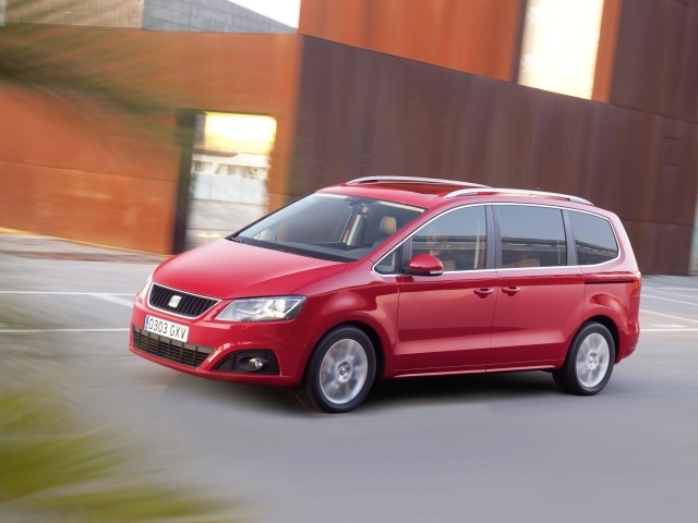  Новая машина Seat Alhambra