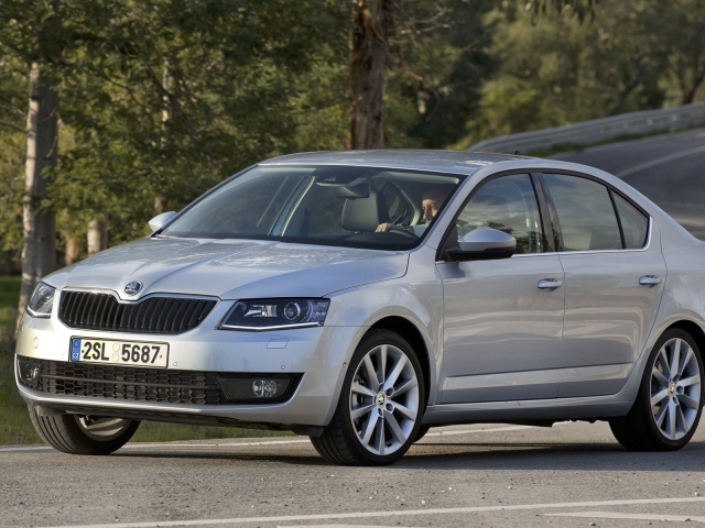 Автомобиль марки Skoda модели Octavia 2013