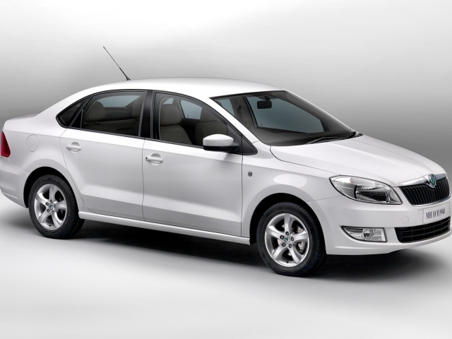 Новая машина Skoda Rapid