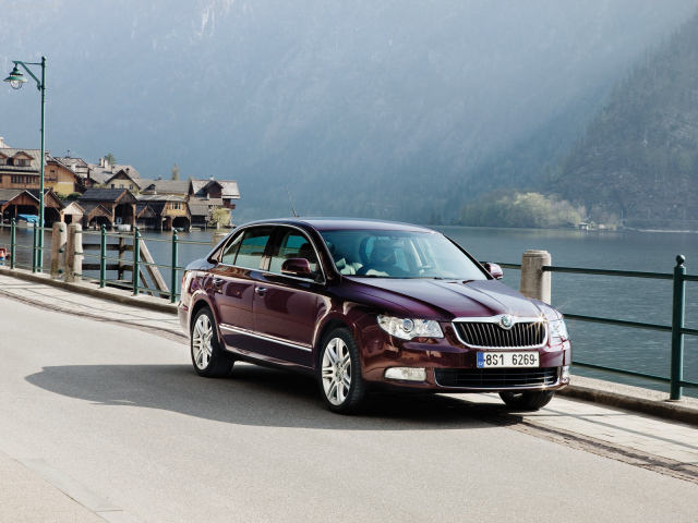 Новая машина Skoda SuperB