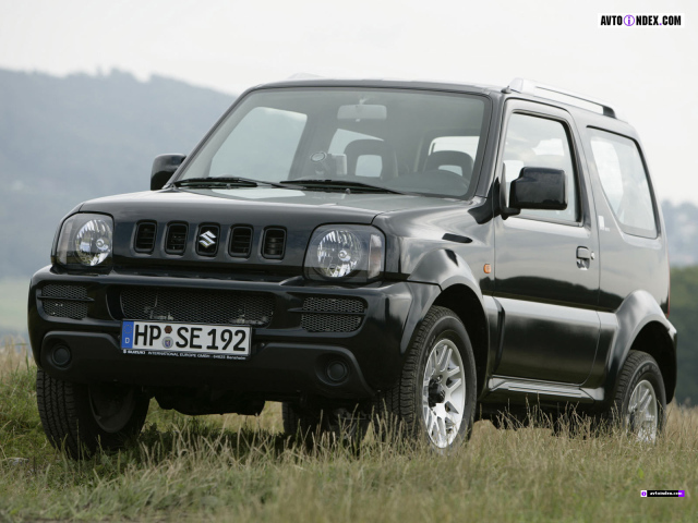   Красивый автомобиль Suzuki Jimny в Москве