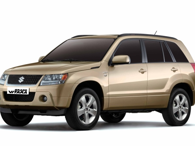 Тест драйв автомобиля Suzuki Grand Vitara 2014
