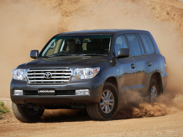 Фото автомобиля Toyota Land Cruiser 200