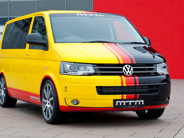 Надежная машина Volkswagen Transporter