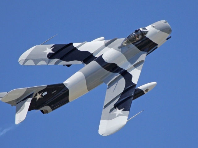 Защитная краска на самолете