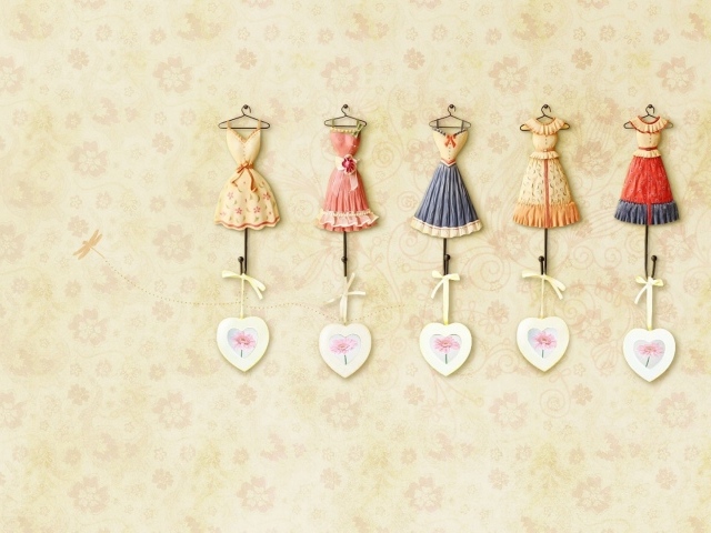 Платья с сердечками