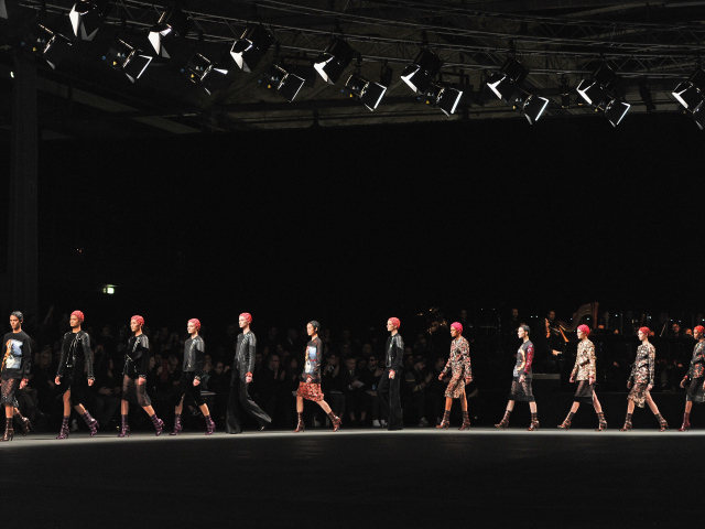 Показ мод Givenchy