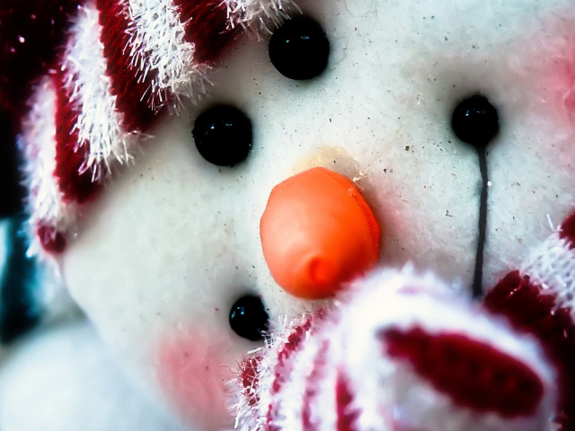 Веселый снеговик