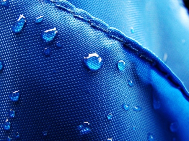 Роса на ткани