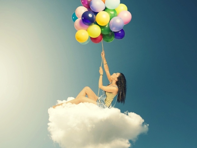 Девушка с шарами на облаке