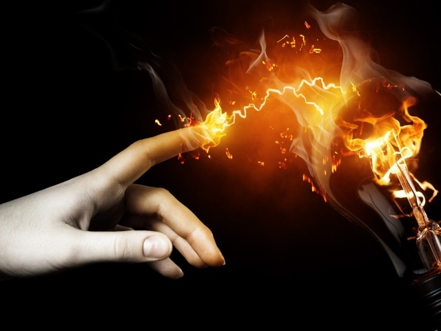 Рука и молния