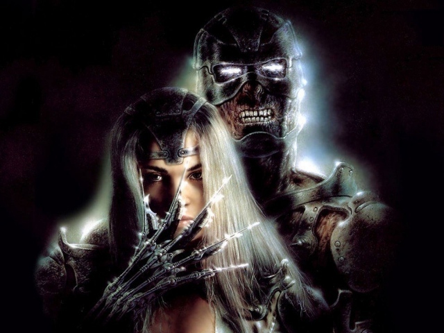 Девушка в объятьях монстра