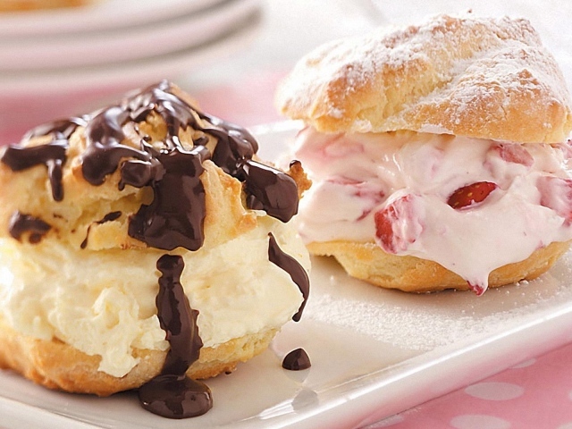 Булочки с кремом