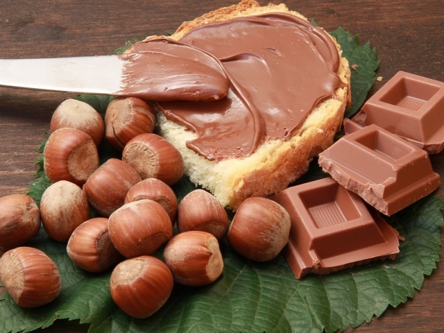 Шоколад с ореховой пастой