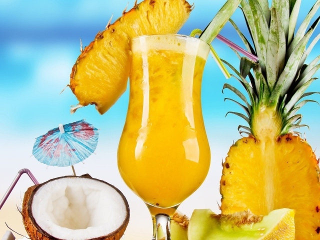 Ананасовый коктейль