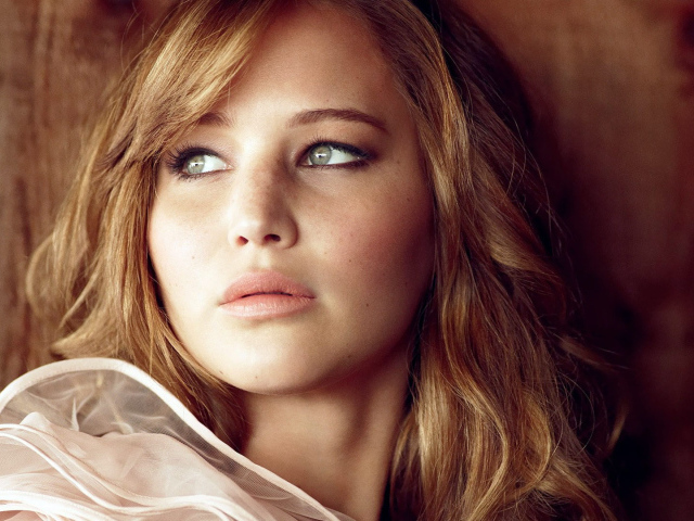 Очаровательная модель Дженнифер Лоуренс