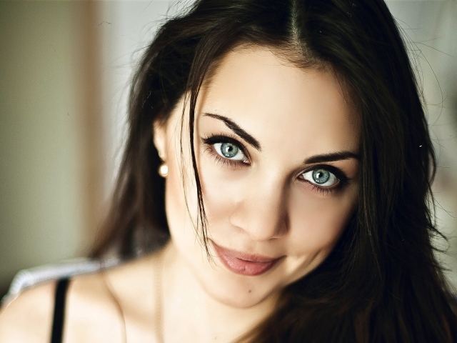 Популярная Настасья Самбурская