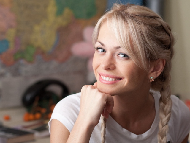 Супермодель Полина Максимова