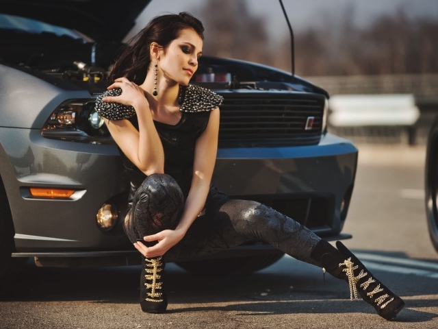 Очаровательная модель Сати Казанова