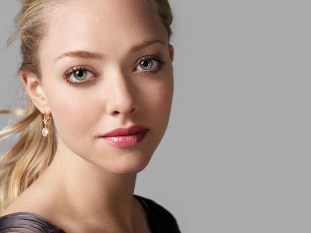 Прекрасная актриса Аманда Сайфред