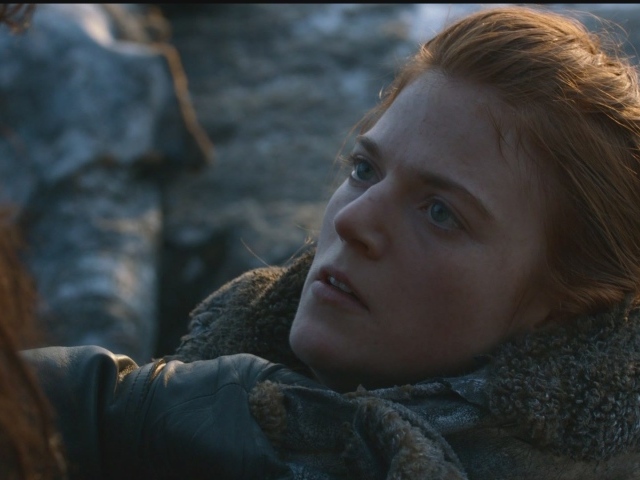 Знаменитая Роуз Лесли