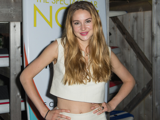 Известная модель Шейлин Вудли