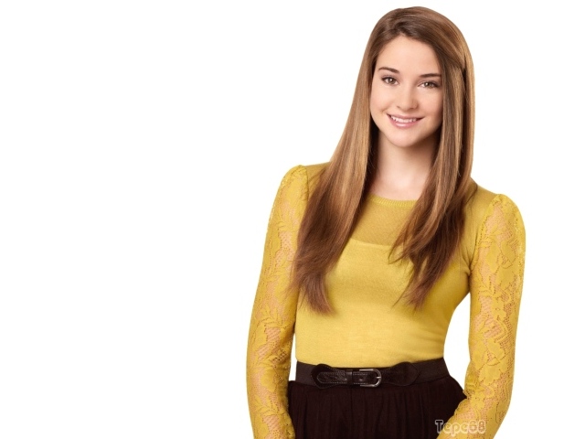 Очаровательная актриса Шейлин Вудли