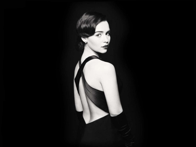 Очаровательная актриса Эмилия Кларк