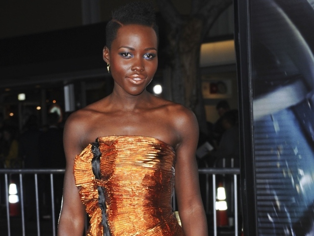 Лупита Нионго