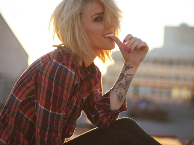 Девушка на закате