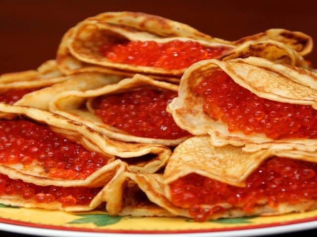 Праздничное угощение на Масленицу