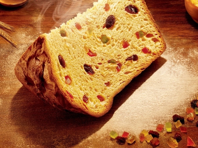 Пасхальный пирог с изюмом