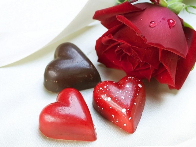 Шоколадные сердца на День Святого Валентина 14 февраля