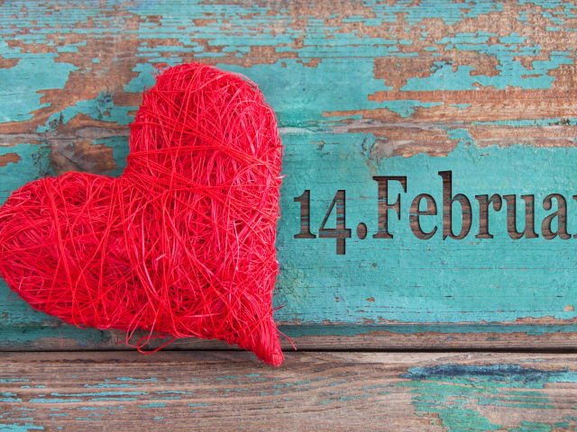 Вязаное сердце на День Влюбленных 14 февраля