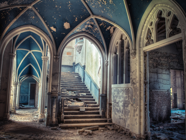 Заброшенный особняк