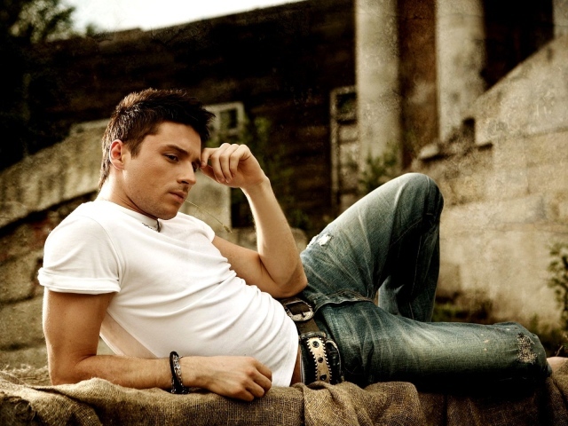 Популярный актер Сергей Лазарев