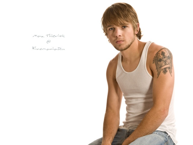 Популярный актер Макс Тириот