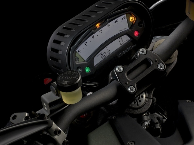 Красивый мотоцикл в москве Ducati Monster Diesel