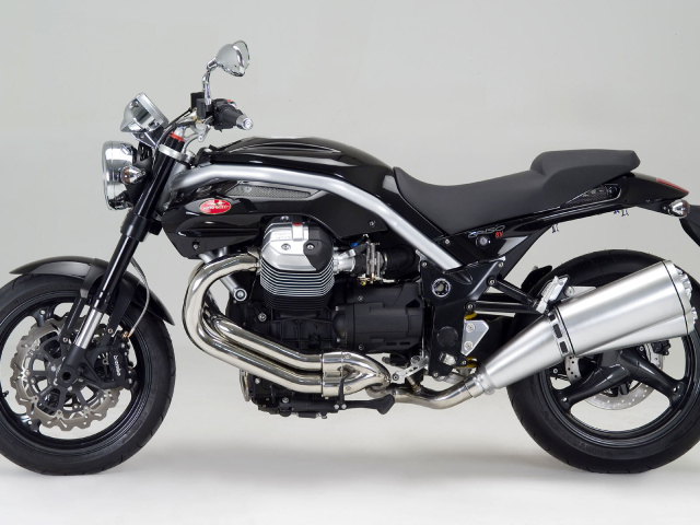 Красивый мотоцикл в москве Suzuki  Intruder M1500