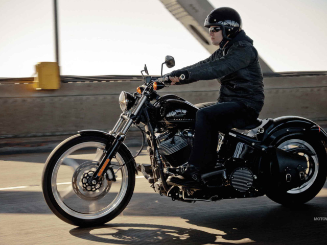 Невероятный мотоцикл Harley-Davidson Softail Blackline