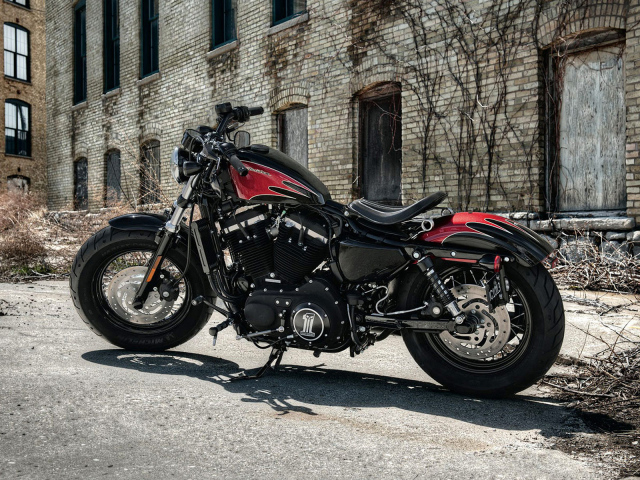 Невероятный мотоцикл Harley-Davidson XL 1200X Sportster Forty-Eight