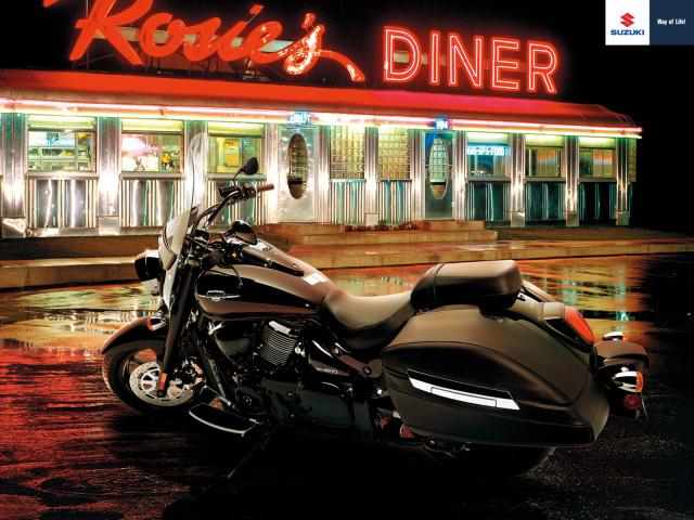 Невероятно быстрый мотоцикл Suzuki Intruder C1500T