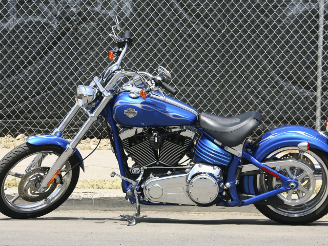 Мотоцикл модели Harley-Davidson Softail Breakout