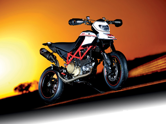 Новый мотоцикл Ducati Hypermotard SP